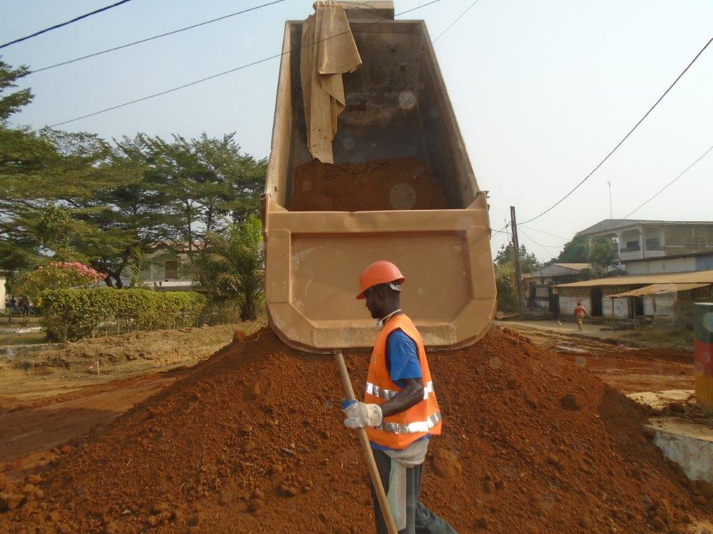 Approvisionnement de latérite pour couche de base
