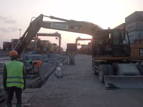 Construction et couverture de caniveaux